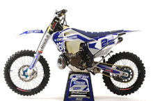 Carica l'immagine nel visualizzatore di Gallery, Kit Pulizia Moto - 8 Prodotti